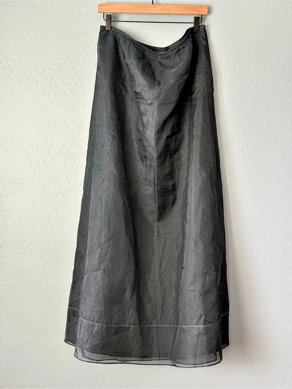 100% Silk Banana Republic Black Maxi Skirt - Size 14